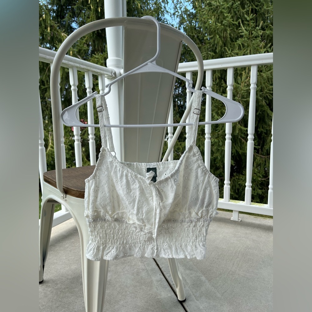White cropped tank top